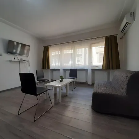 Apartament Cozy *